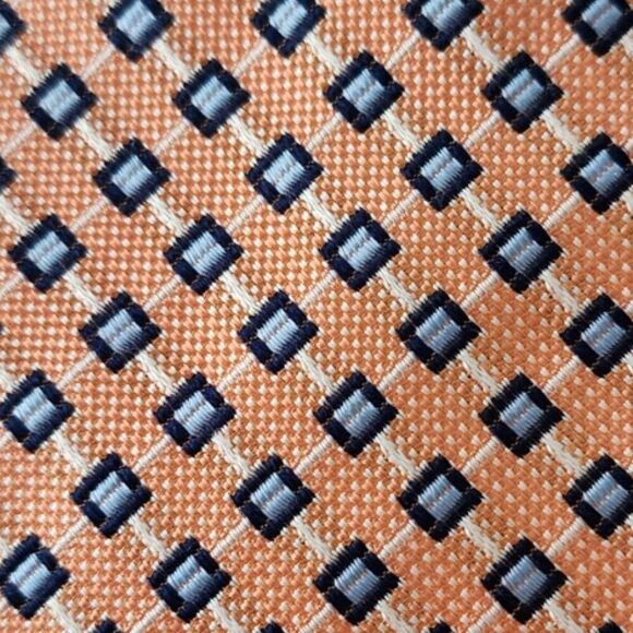 Jos A Banks Men's Necktie | Geometric/Diamond Pattern - Picture 5 of 5